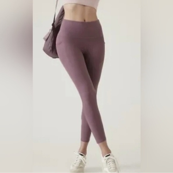 Athleta Pants - Athleta Salutation Stash Pocket tight